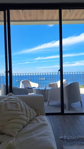 Balcony/terrace, Beach house with Pool Nasugbu, The Cove House in Natipuan