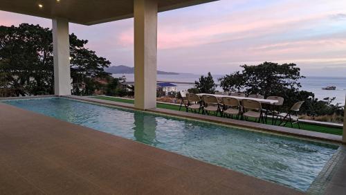 View, Beach house with Pool Nasugbu, The Cove House in Natipuan