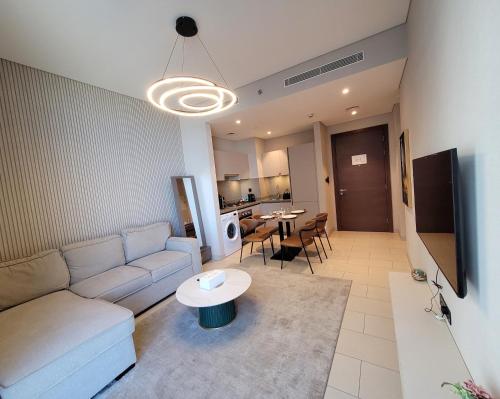 Modern Fully Furnished 1BR Creek Vista Reserve, Dubái (foto 7)