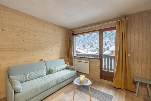 Superior One-Bedroom Apartment with Balcony