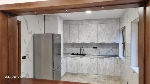 virtuve, Casa Anda in Pucioasa