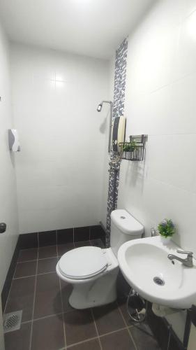 33 HOMESTAY 4 Room 5 MINUTE TO LEANING TOWER 33 HOMESTAY 4 Room 5 MINUTE TO LEANING TOWER