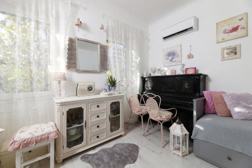 House Ingrid, Rijeka
