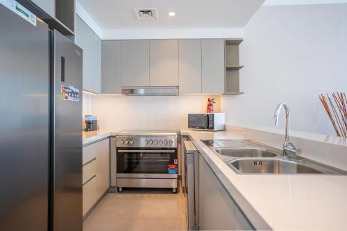 Dubai Creek Harbor Tower 1 - Premium Three Bedroom, Dubai (photo 5)