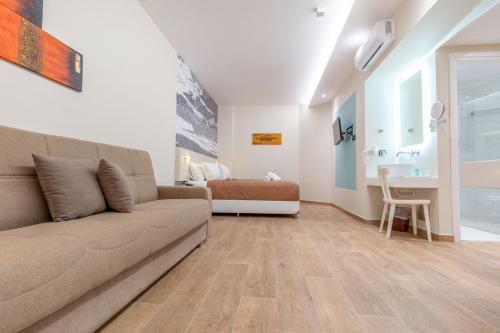 Sunny Days Hotel - image 10