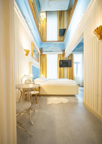 Hotel Urania - image 4
