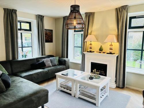 3 bedrooms, 7 beds