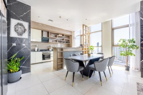 Exclusive Marina Stay - Posh 3BR with Stunning Views, Dubaj (zdjęcie 9)
