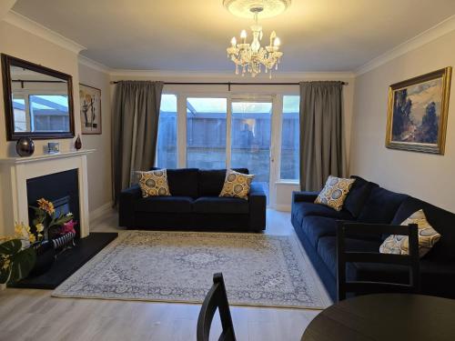 Dublin - 3 Bedroom Cosy Home - Sleeps Max 7, Dublin
