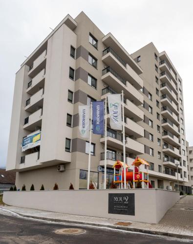 Mountain and City View with Underground Parking Mountain and City View with Underground Parking