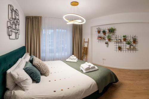 Mountain and City View with Underground Parking Mountain and City View with Underground Parking