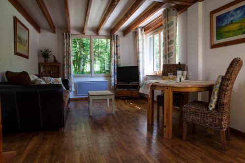 Moulin De Villesaint in Faux-la-Montagne