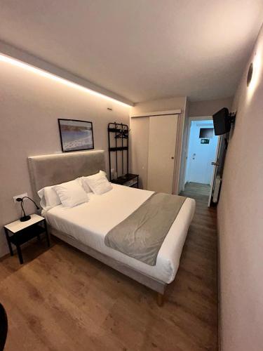 Palacios Rooms - image 8