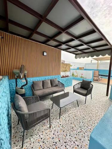 Private Rooms in Shared Beach Chalet - 1 in Sur