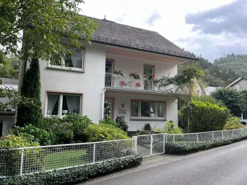 Haus Arthur Klingels, Ferienwohnungen in Bad Bertrich, Deutschland