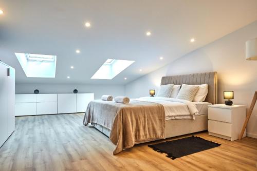 Apartment - Split Level