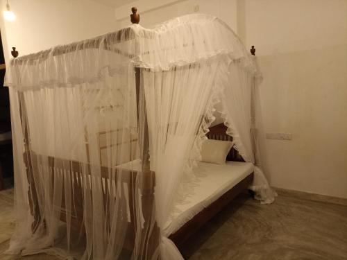 Double Room with Balcony image 2