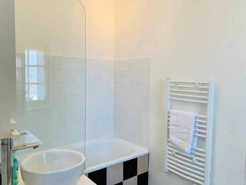Two-Bedroom Family Apartment image 9