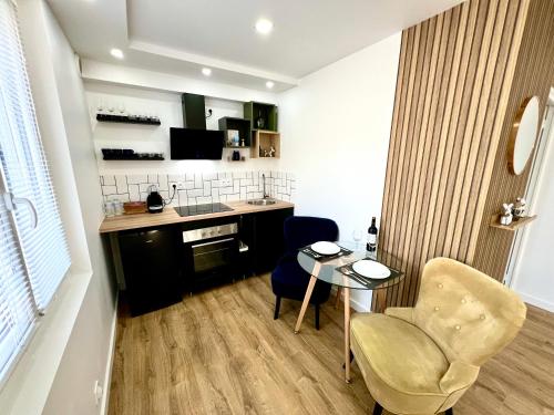 Konyha, Luxurino Résidence 3 (Luxurino Residence 3) in Fonbeauzard