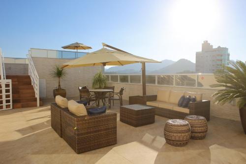 625955980 Blue Hill Hotel