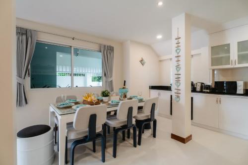 4 BR Entire Beachfront Villa, Seaside Bliss Villa Rawai - 편의 시설/서비스