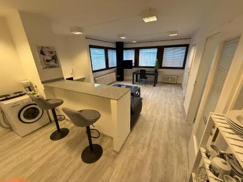 Neu renovierte Whg nähe Wasserbahnhof und Krankenhaus mit Aufzug Große Küche in Mülheim an der Ruhr, Deutschland