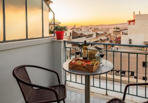Urban cozy penthouse with city view, Atény