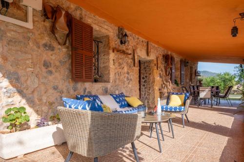 YupiHome Finca Can Calistro - image 8