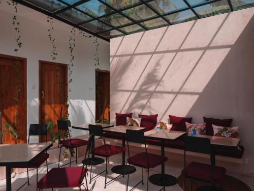 Animals Boutique Hotel - Adults Only in อาหันคาม