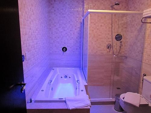 625970551 Blue Hill Hotel