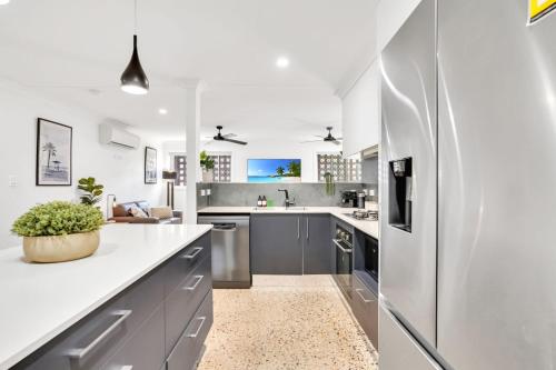 Rainforest Retreat Lower Haven Ground-Floor Bushland Stay in Stratford