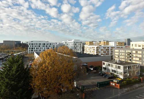 B&B Hôtel Massy Gare TGV - image 11