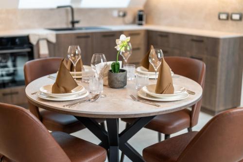 設施, Apartma pri Hrvatu in 斯雷德尼亞華斯-博希尼尤