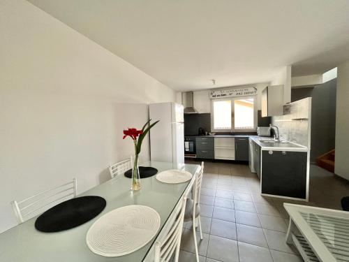 Faciliteiten, Charmant logement avec parking à 25 min de Lyon (Charmant logement avec parking a 25 min de Lyon) in Chaponnay