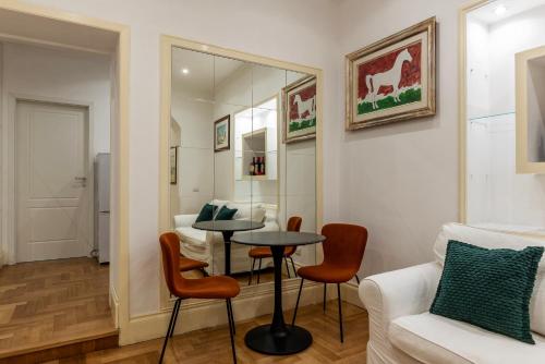The Mirror Suite next to Spanish Steps, Rom (Foto 9)