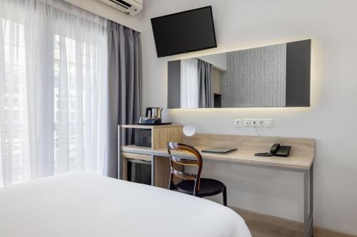 Pan Hotel - image 11