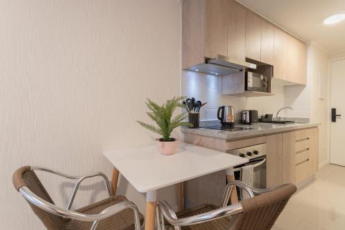 Studio in the heart of Santiago Santa Lucia Metro