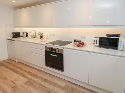 Hotellet från utsidan, High Tide in Cowes West and Gurnard