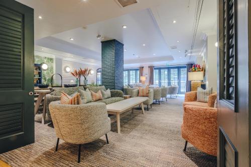 The Runnymede on Thames - image 13