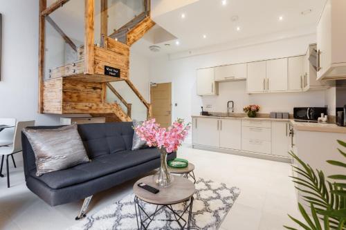 Bradford Luxury Central Apartment in City