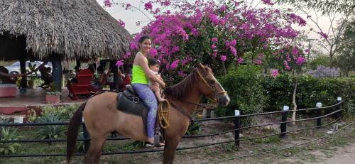 Alquiler de caballos y cabalgatas por el Atlántico (Alquiler de caballos y cabalgatas por el Atlantico) in Malambo