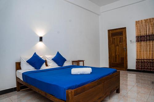 Standard Double Room with Fan image 7