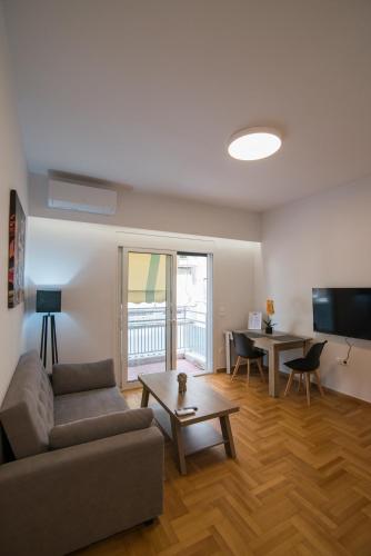 Arie Central Apartments by Live & Travel, Athens (photo 3)