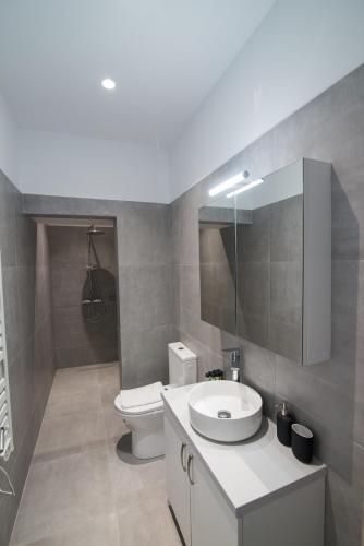 Arie Central Apartments by Live & Travel, Athens (photo 11)
