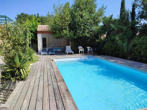 Villa with Garden View