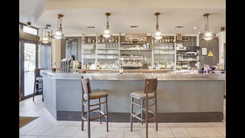 Hotel Trianon Saint Ouen