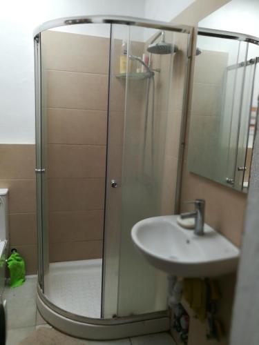Bett 3 im Männer-4-Bettzimmer NUR Männer ONLY men SOLO hombres, Mogán (photo 6)