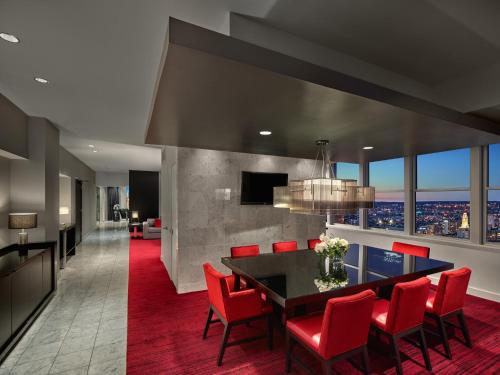 Létesítmények, Loews Philadelphia Hotel near Szabadság-harang Központ