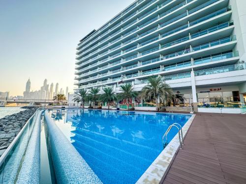A beachfront sanctuary on the iconic Palm Jumeirah - image 13