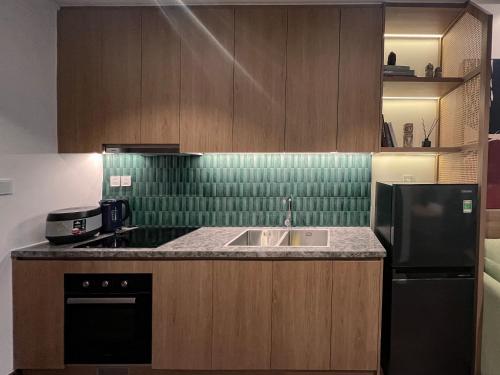 Kitchen, Giardini Guest House - Masteri WF|H317| Ocean Park in Gia Lam